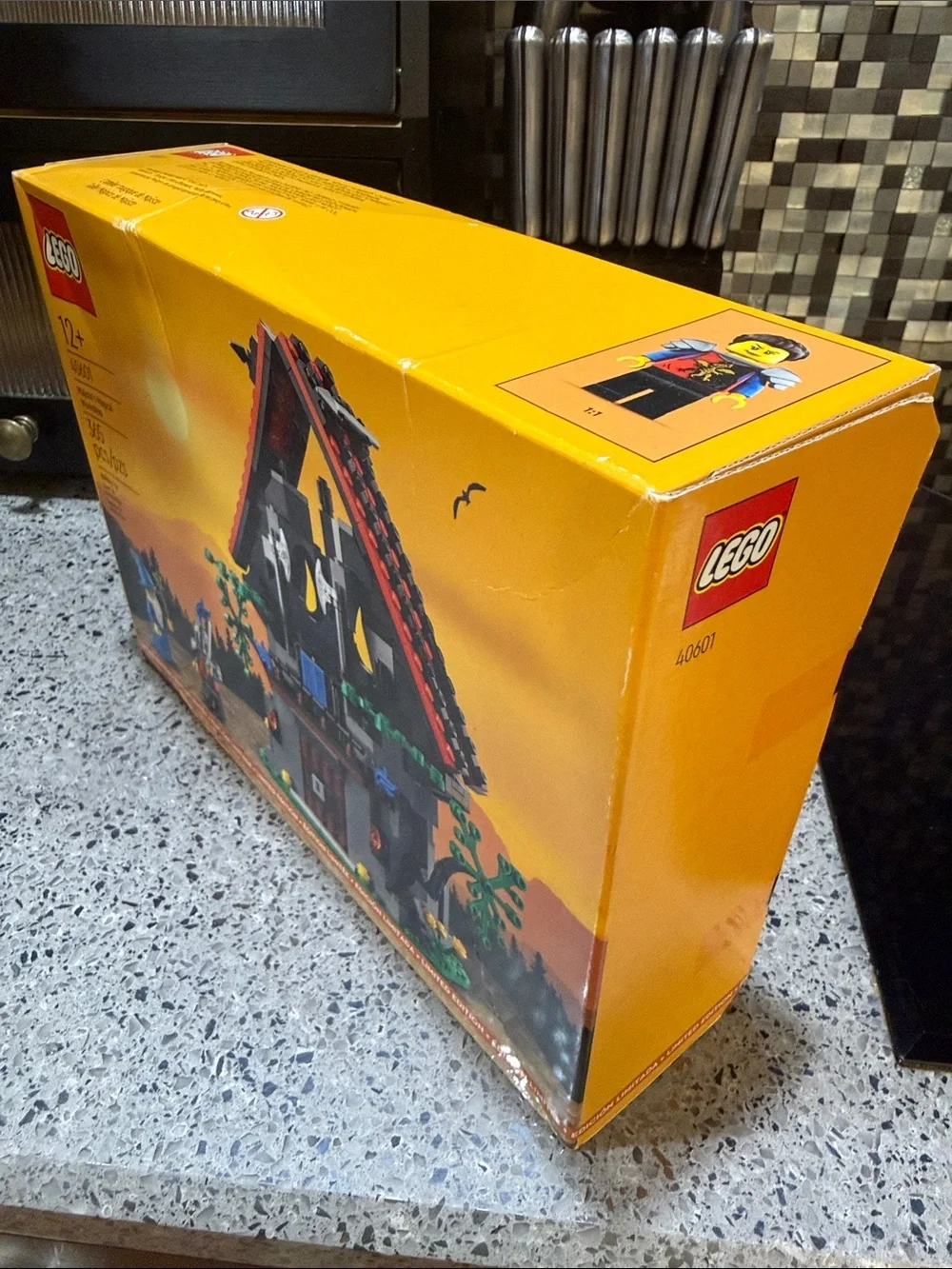 LEGO Majisto’s Magical Workshop 40601 Building Set. New in box